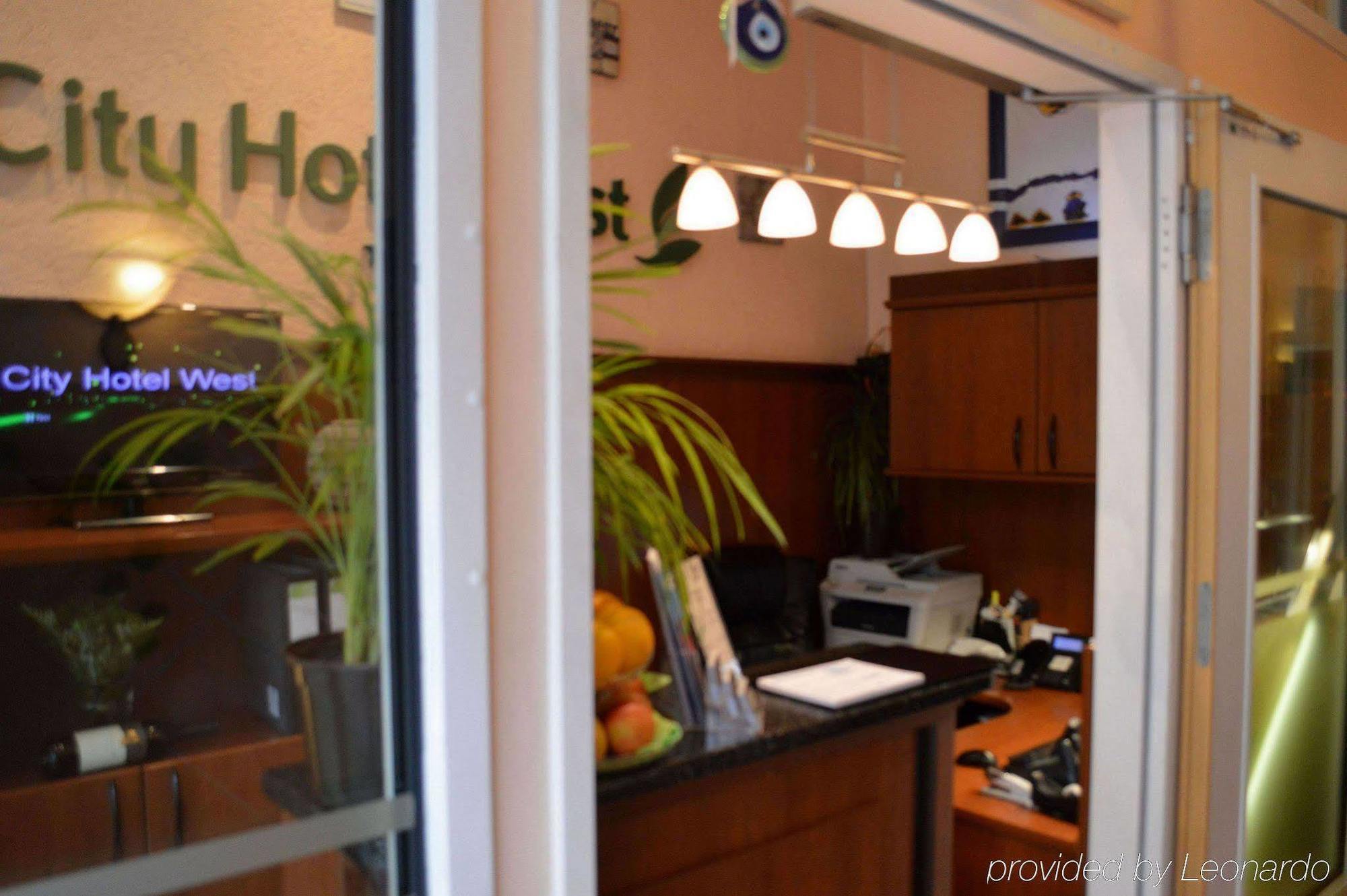 West Hotel 3*